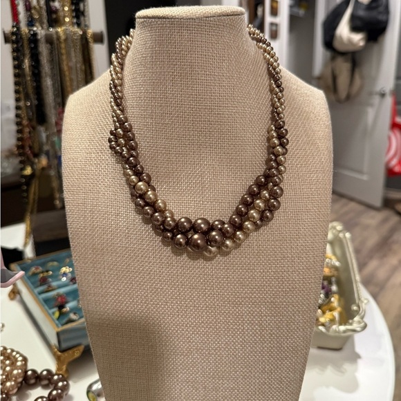 RMN Vintage Brown Triple Strand Faux Pearl Necklace - Picture 3 of 5
